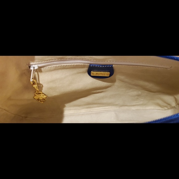 RARE Gucci blue & cream shoulder bag Gucci Italy & Crest on left - Picture 8 of 16